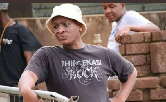 Toyi ko plaza nuu plackie wo havianas vepatwa nomboha ouens ano omwa ninga ngeipi mahn 🤔 
Ko joina kunako ike nando omafuma otamu shekifa uushimba mahn🤭😂😂