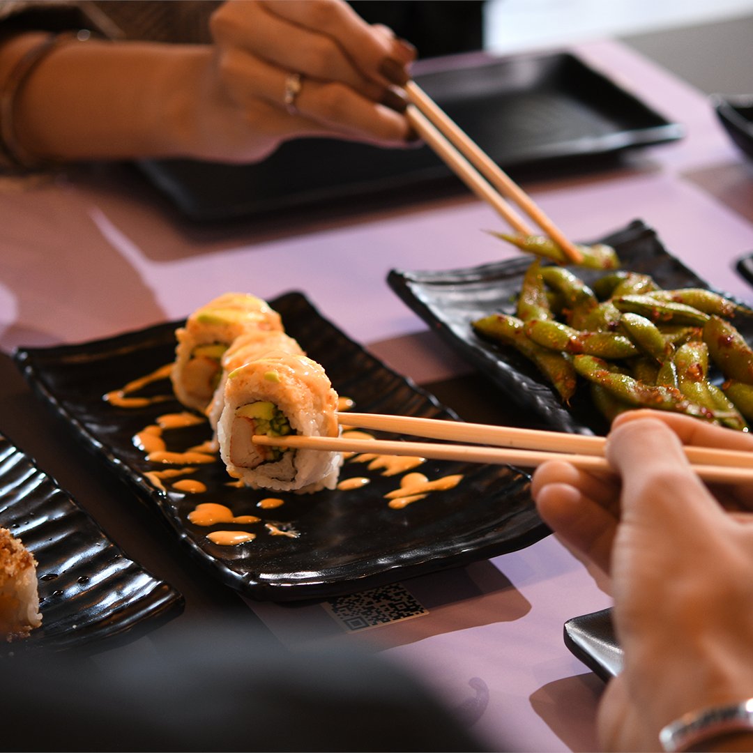 الإبيكاني… جمبري،  كراب ، أفوكادو، خيار، وسبايسي مايو… مكونات خفيفة وبسيطة بس تروق المزاج! 🥰

#sushitime #عيشها_ياباني #makihouse #sushi #sushilovers