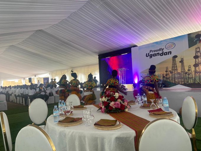 hafswa_nalwoga's tweet photo. Happening now: Hand-Over Ceremony from Uganda Telecom Limited to Uganda Telecommunications Corporation Limited (UTL to UTCL),
As the President @KagutaMuseveni gave direct instructions to save @Uganda_Telecom, it has been saved & assets handed over under @MoICT_Ug #UTCLKyaffe https://t.co/YeD1lLzcCZ
