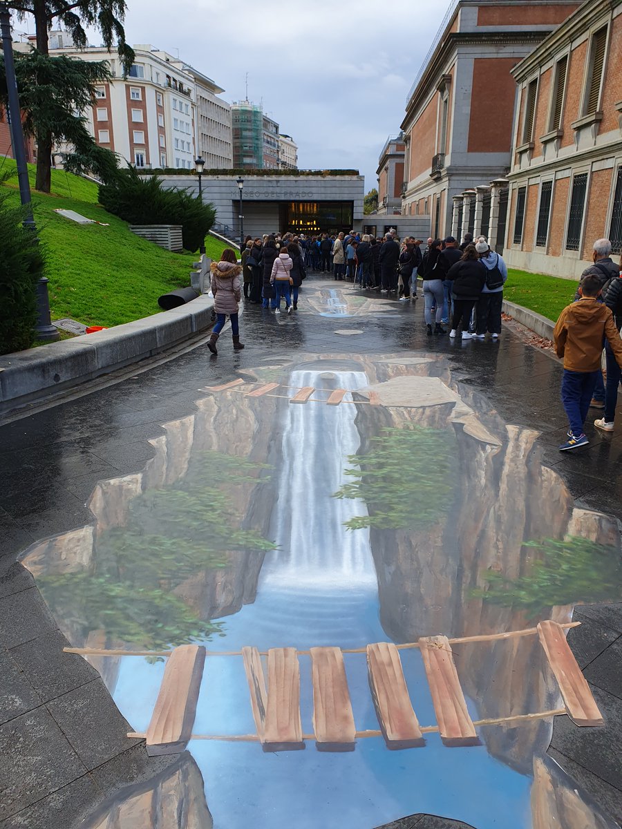 El Museo Nacional del Prado invita a sus visitantes a la celebración de su 203 aniversario con un trampantojo creado por el artista urbano DiegoAS museodelprado.es/actualidad/not… #Prado203