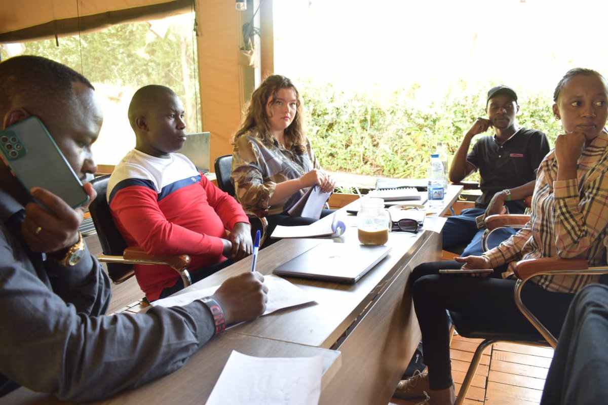 AshaObuola1's tweet photo. #updates2022
Group work ongoing at the #KYMCAInNakuru Workshop. Special focus on the 4 key aspects of the budget Making process - Formulation, Approval, Implementation and Oversight/Audit.
@ChrisMarkm
@NifiuFiu
@YoungMCAs_kenya https://t.co/9Dy4TWTJe1
