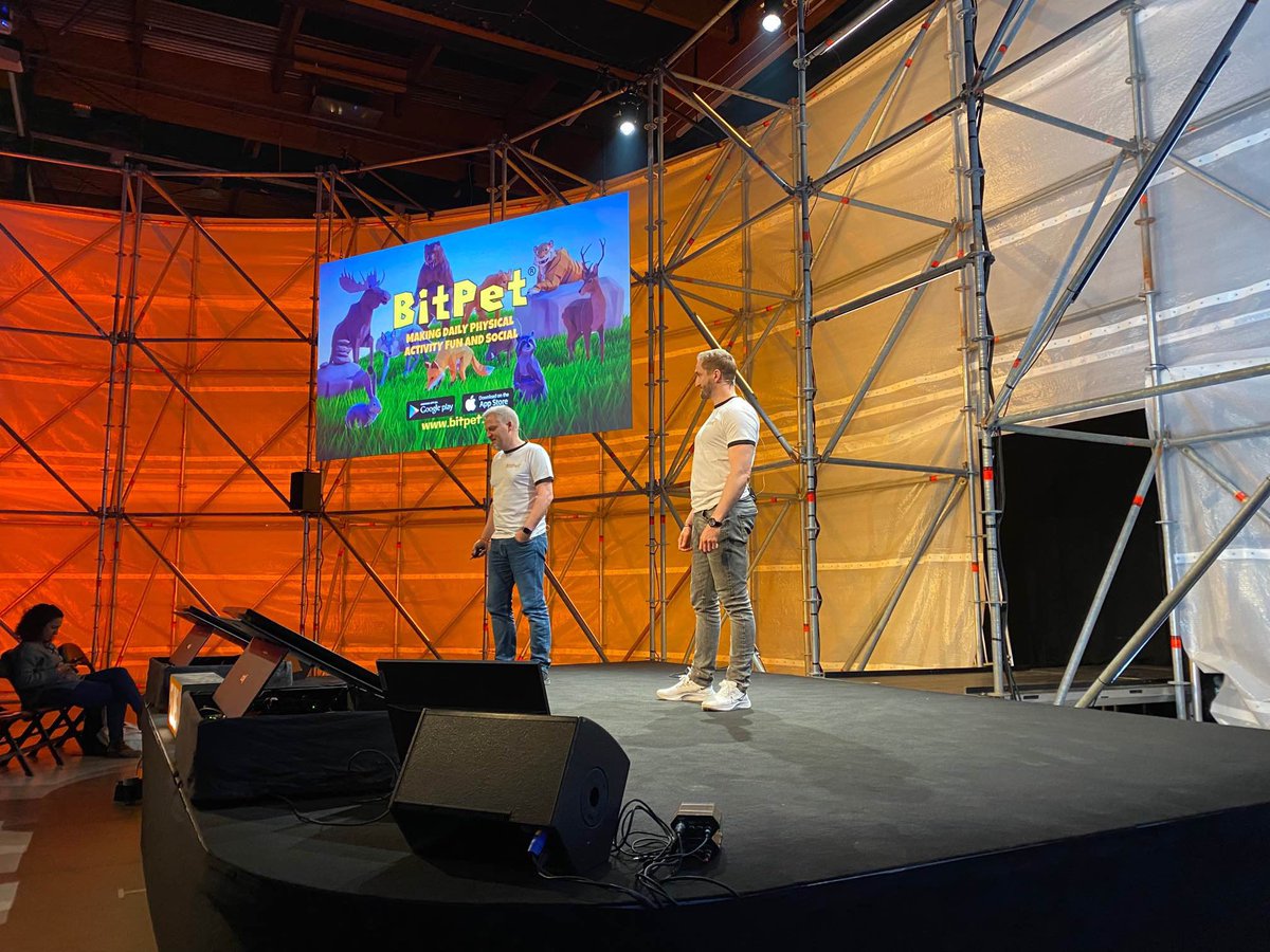 drfinge's tweet photo. BitPet just launched at #Slush2022. Check out the apps on AppStore https://t.co/PS9It1p9pd or GooglePlay https://t.co/aMmbGktkeo https://t.co/OmXVLHXXkv