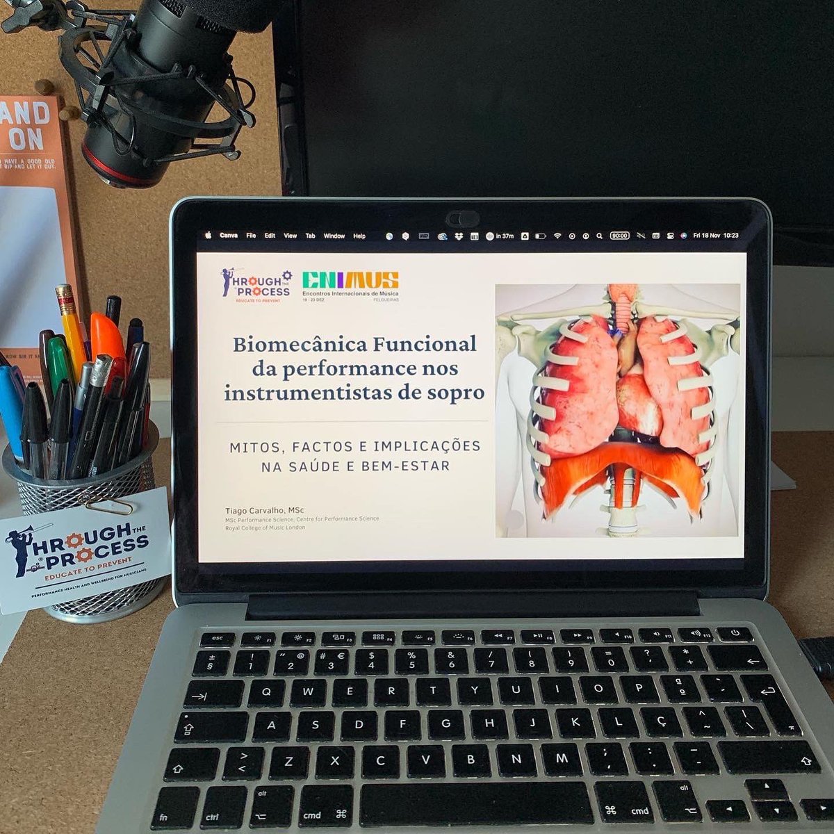 On the 23rd December, 2.30pm, I will have the opportunity to be lecturing at @enimus_felgueiras about music performance, discussing  myths and facts about functional biomechanics and the impact on musicians’ health and wellbeing.

#performanceexcellence #healthandwellbeing