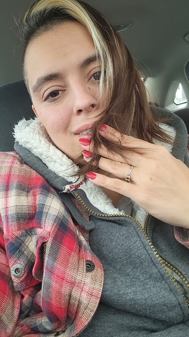 Think of how to stay warm in this cold weather... wanna help me cum up with ideas?  https://t.co/Ev4QtHXPQp