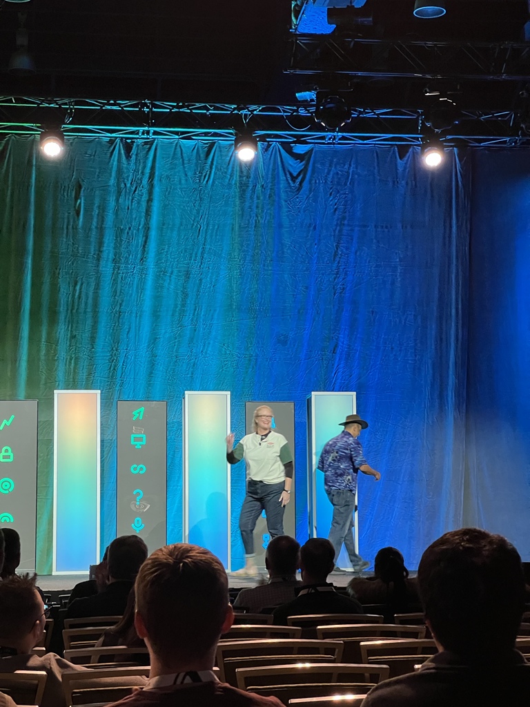 Industry icon <a href="/KimberlyLTripp/">Kimberly L. Tripp</a> taking the stage. #PassCommunityDataSummit