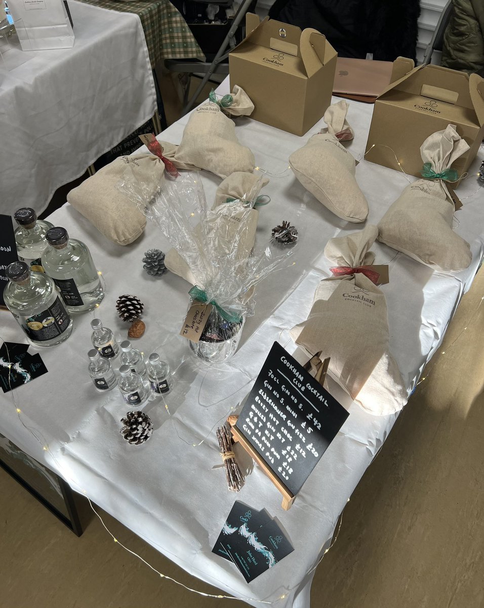 Planning and prepping Xmas stockings - make your own kits #cocktails #xmas #mulledgin #smallbusiness