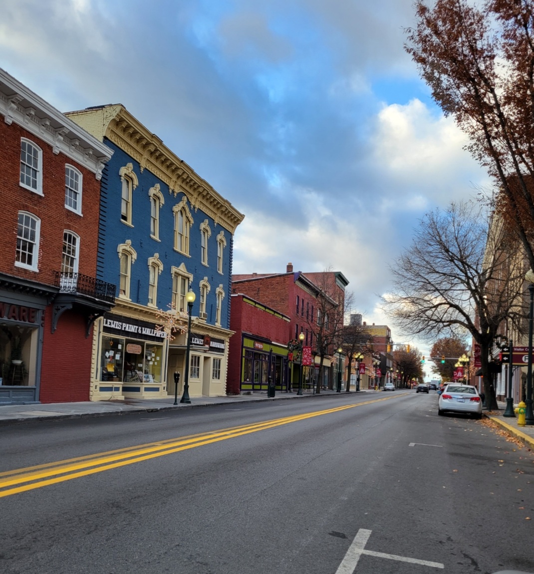 martinsburg_wv's tweet photo. Make your plans now to #shopsmall in Historic Downtown Martinsburg. WV next Saturday, November 26. While you are in downtown, don't forget to grab lunch or dinner at any of the restaurants.

#shopsmall #shoploc #smalltowncharm #visitmartinsburgwv #berkeleycountywv #almostheaven https://t.co/5v6FFjkYI7