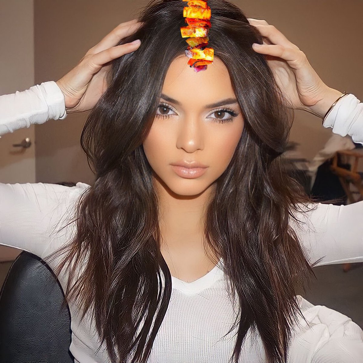 myntra's tweet image. maang tikka