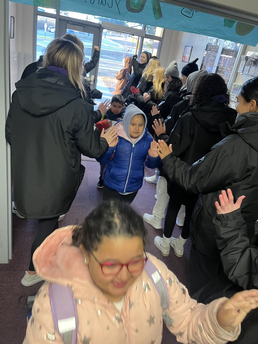 Belleaire Elementary (@blpanthers1) on Twitter photo <a href="/BUBruinsVB/">BUBruinsVB</a> Set us up for a great Friday. We are thankful for all our students, staff and High 5🖐🏻 Friday teams that come to visit. Be safe Panthers 🐾 Be safe Bruins 🐻 #TeamBPS <a href="/BUBruinsVB/">BUBruinsVB</a> Set us up for a great Friday. We are thankful for all our students, staff and High 5🖐🏻 Friday teams that come to visit. Be safe Panthers 🐾 Be safe Bruins 🐻 #TeamBPS