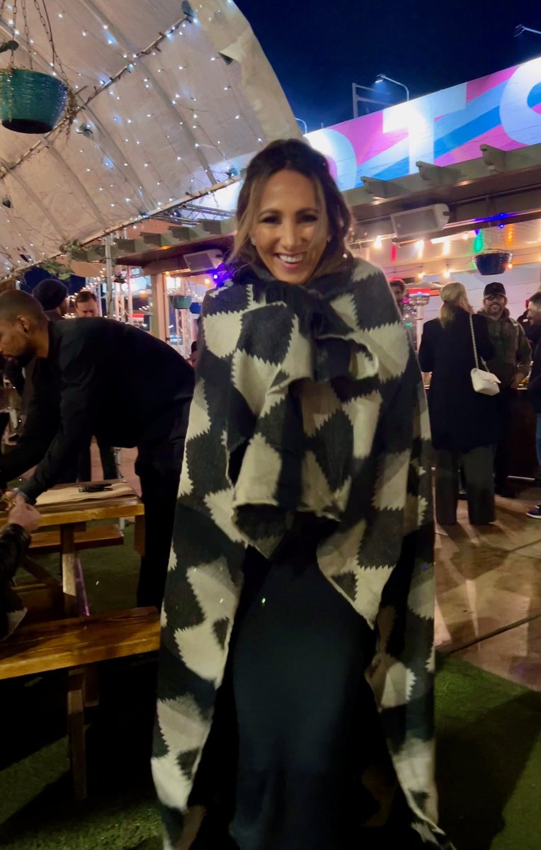 KristinaL0pez's tweet image. I’ve been awake for 24 hours, #mjbiz it’s been real ✌️