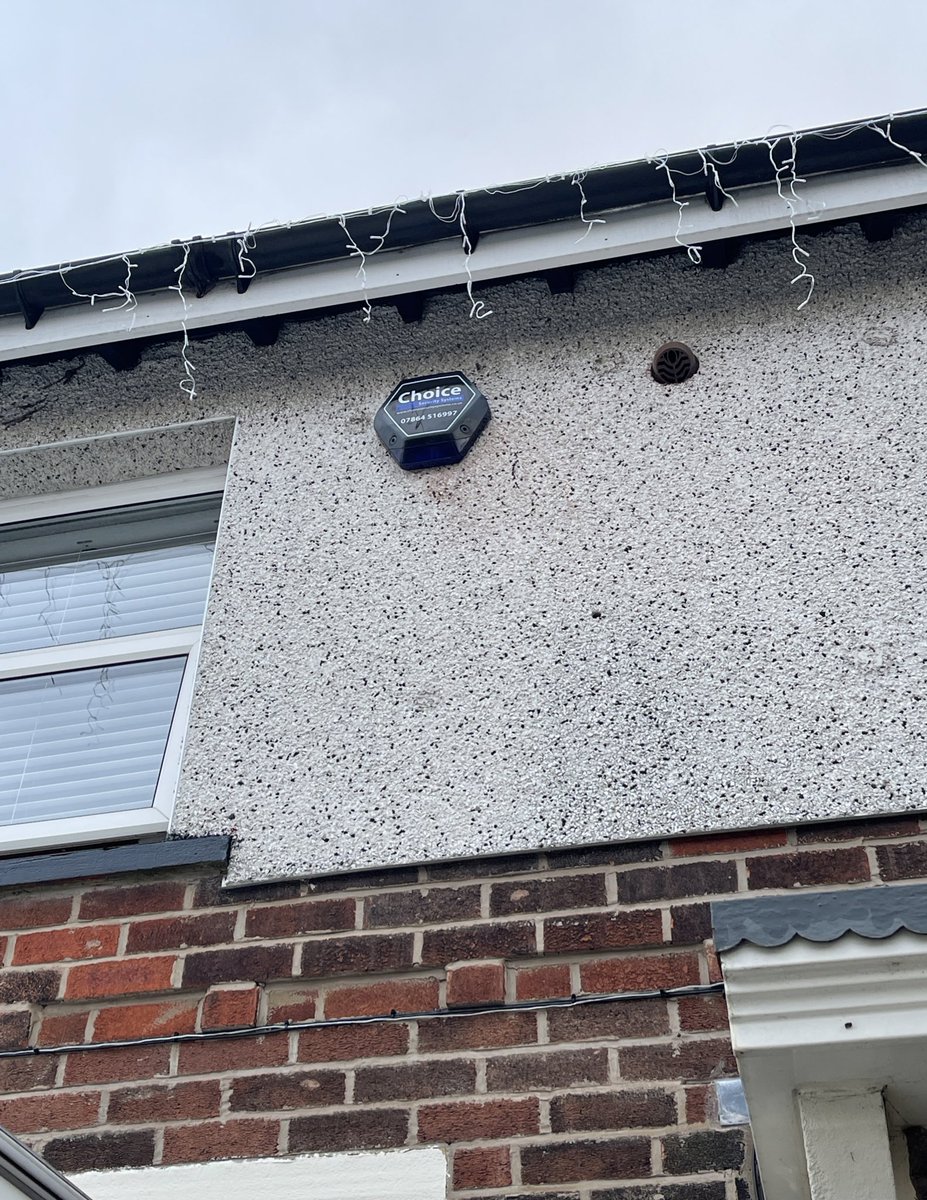 A nice wireless <a href="/OrisecLtd/">Orisec</a> intruder alarm fitted this afternoon in #Atherton connected to the customers phone 📱 so they can control and monitor their intruder alarm from anywhere in the world 🌎 Another happy customer 😎👌