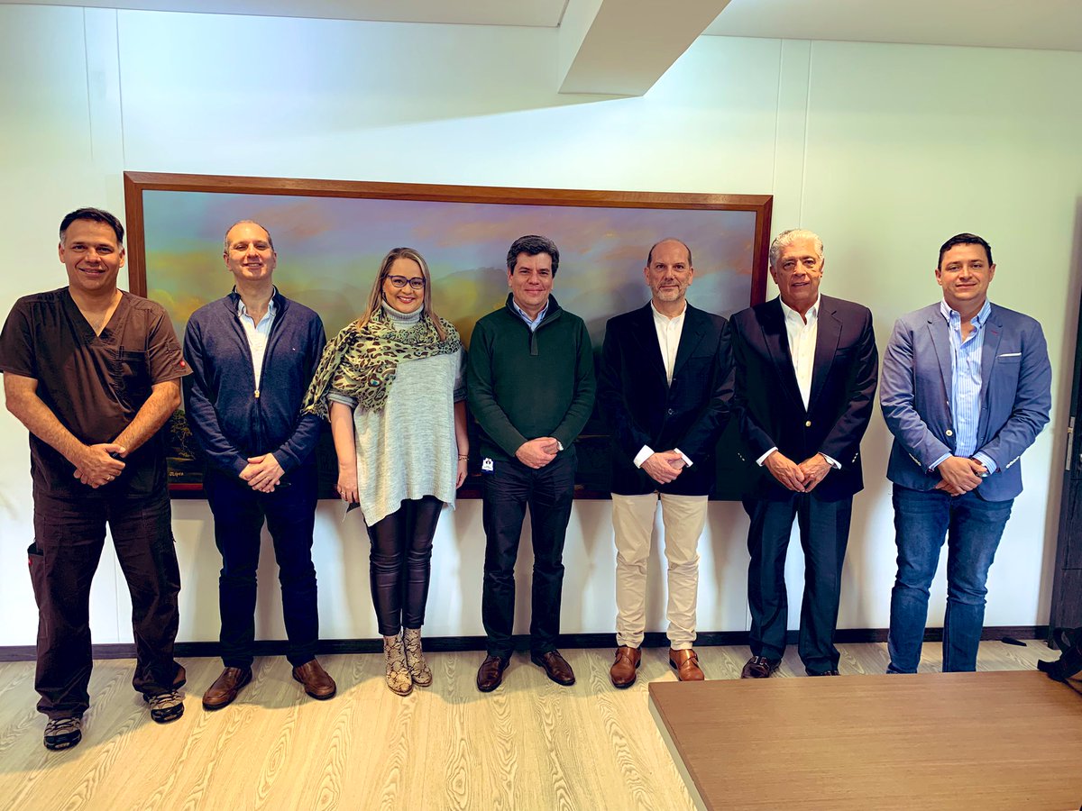 Universidad CES (@universidadces) on Twitter photo #EnConvenio 🤝 Recibimos a los delegados de la Organización Panamericana de la Salud. Nuestro rector, Manuel Acevedo Jaramillo (<a href="/maceved1975/">Manuel Acevedo</a>), encabezó la reunión en la que se conversó sobre nuevas opciones de cooperación entre ambas instituciones 💙 #45AñosInspirandoPropósitos #EnConvenio 🤝 Recibimos a los delegados de la Organización Panamericana de la Salud. Nuestro rector, Manuel Acevedo Jaramillo (<a href="/maceved1975/">Manuel Acevedo</a>), encabezó la reunión en la que se conversó sobre nuevas opciones de cooperación entre ambas instituciones 💙 #45AñosInspirandoPropósitos