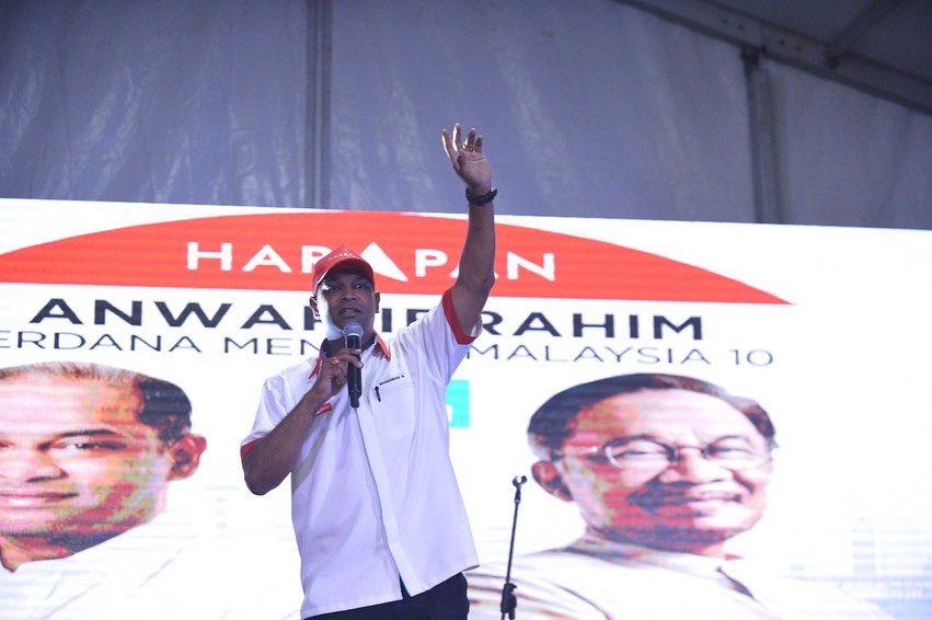 datoramanan's tweet photo. Grand finale malam ini di Subang Bestari. This is it! Saya amat terharu dengan sokongan yang diberikan sepanjang tempoh kempen saya di Sungai Buloh.
#UndiHarapan
#AnwarPM10
#sungaibuloh
#KitaBoleh
#calon6 https://t.co/U4BIZxYQwq