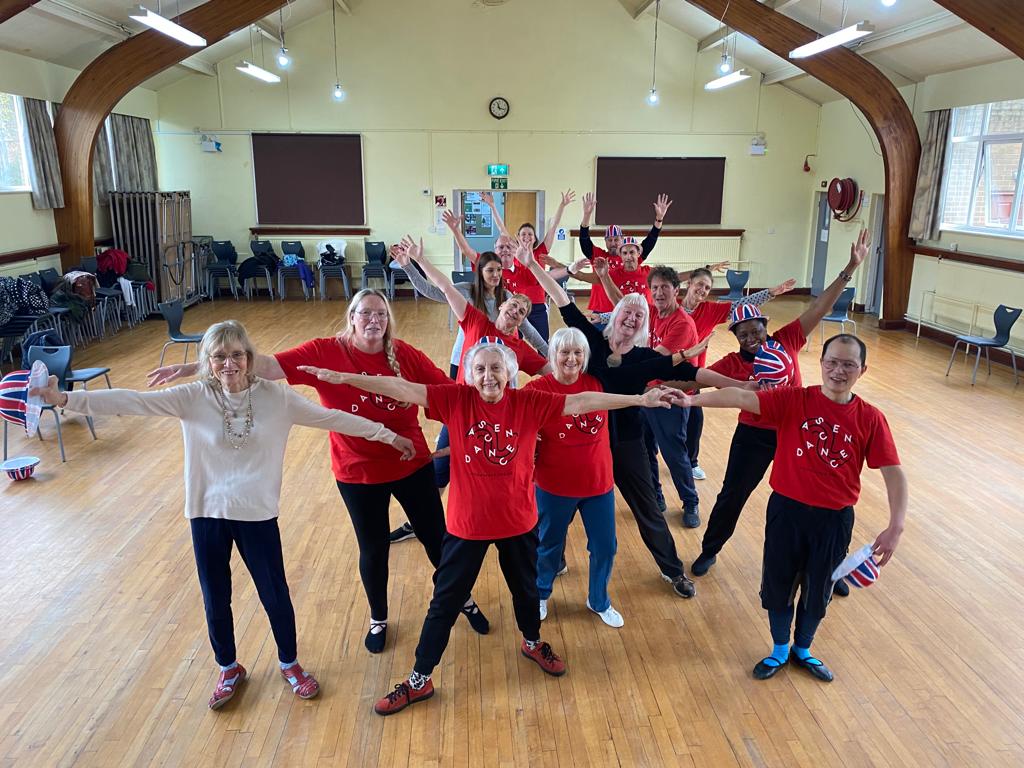 AscendanceDance's tweet photo. Another great session today with our Friday group! Looking fabulous everyone 😍
#Leeds #Dance #Neurodance #communitydance #danceartist #headingley #dancewithparkinsons #danceexercise #FridayFeeling https://t.co/V9p0UOnSv6