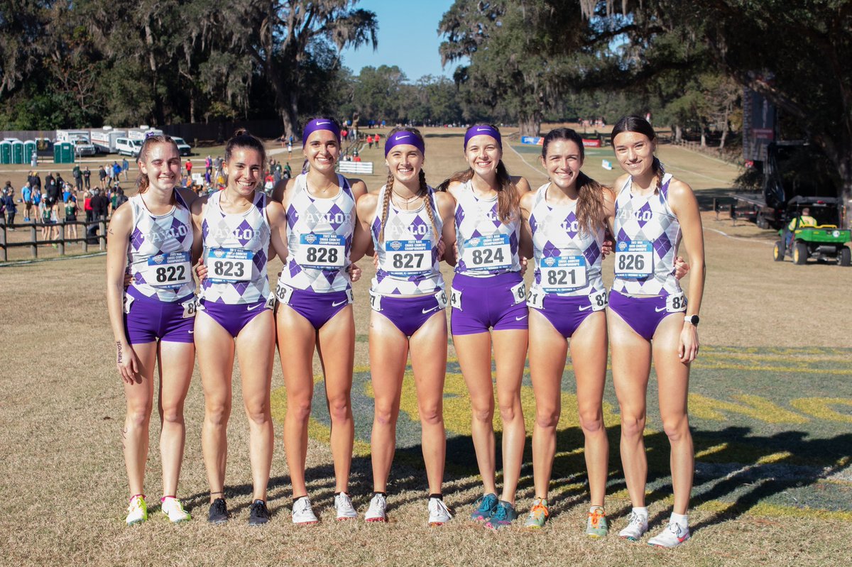 TaylorXCTF's tweet photo. These are your 2022 National XC Champions! https://t.co/pPbbMKZ9XJ