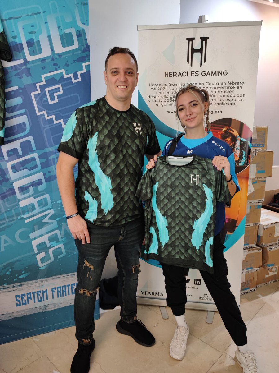 CeutaOpenFuture's tweet photo. ➡️@Heracles_Gaming, #startup acelerada en #ElAngulo, tiene su propio stand en el #GirlGamerCeuta, allí también está con ellos la streamer @LauritaChicle 

¡Os dejamos unas fotos!👇

cc @ProcesaCeuta https://t.co/r31SogZquh