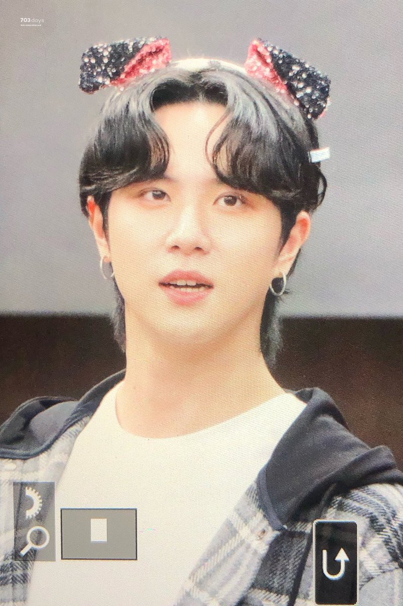 221118 오늘도 수고했따💗 #김동한 #위아이 #WEi