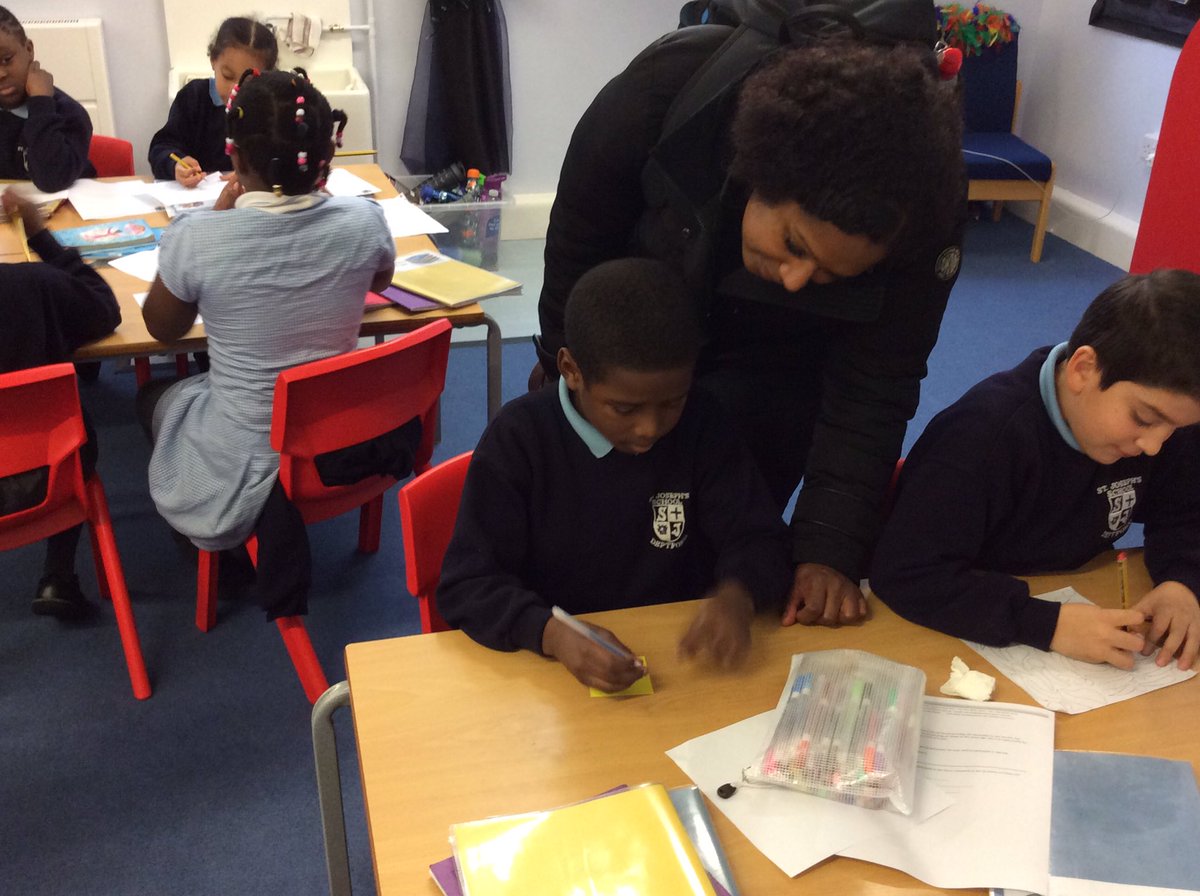 StJosephsSE8's tweet photo. Writing prayers together! #SharedFaith #CelebratingTogether https://t.co/1Ue6VCNmLV