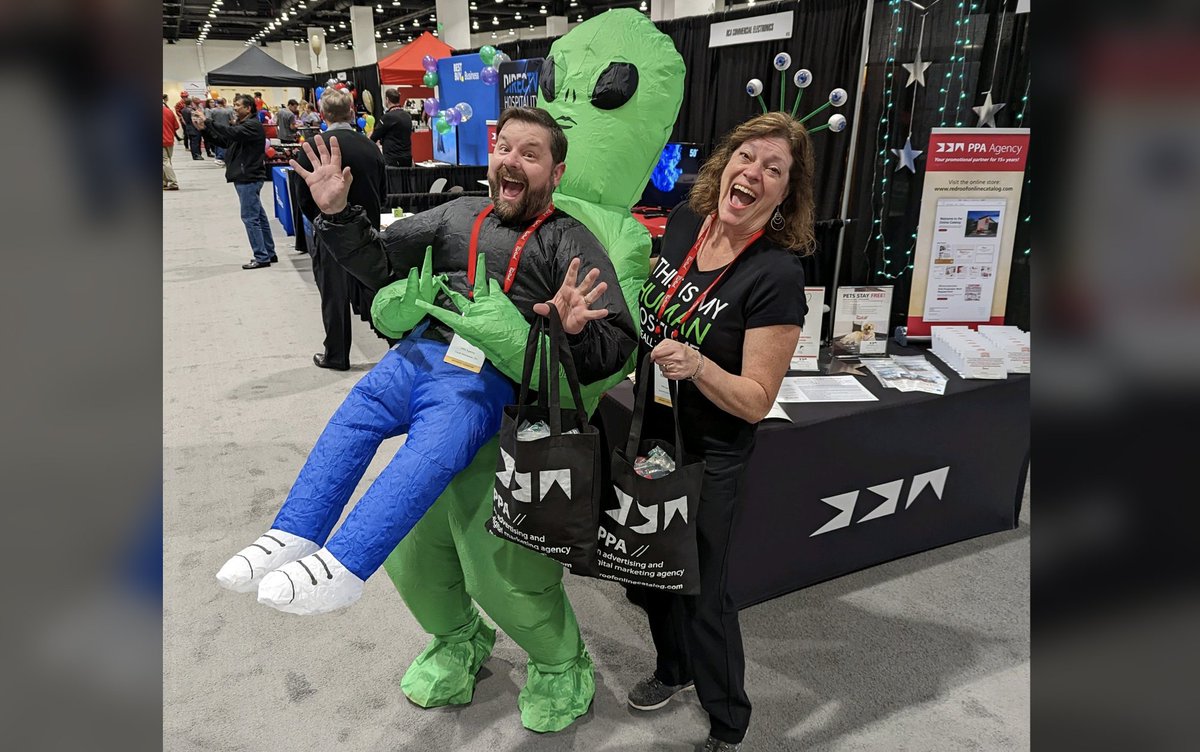 PPAColumbus's tweet photo. Andy and Jennifer had an out-of-this-world experience at the 2022 @redroofinn Brand Conference. PPA Agency and Red Roof have enjoyed a 15-year partnership. #RedRoof #RedRoofBrandConference #RedRoofGoldenGala #PPAAgency #MarketingAgency #614Life #AgencyLife #DigitalMarketing https://t.co/e4PFdT4tOV