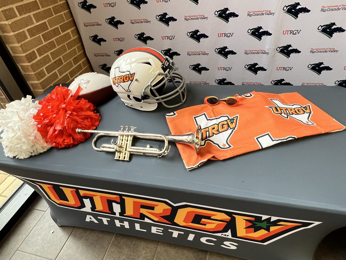 UTRGVFootball's tweet image. Is this thing on?

#RallyTheValley #UTRGV #WACfb