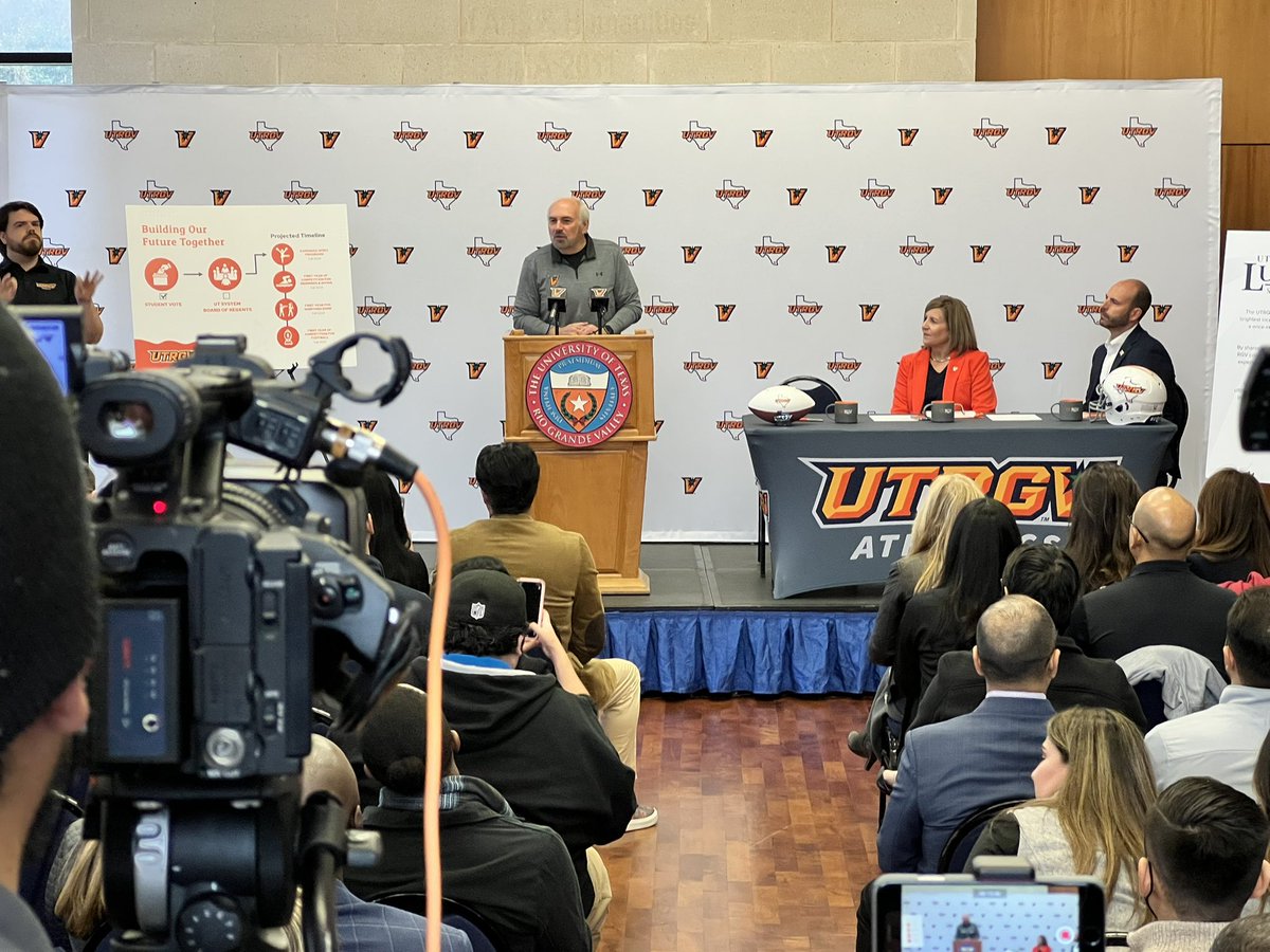 UTRGVFootball's tweet image. Is this thing on?

#RallyTheValley #UTRGV #WACfb