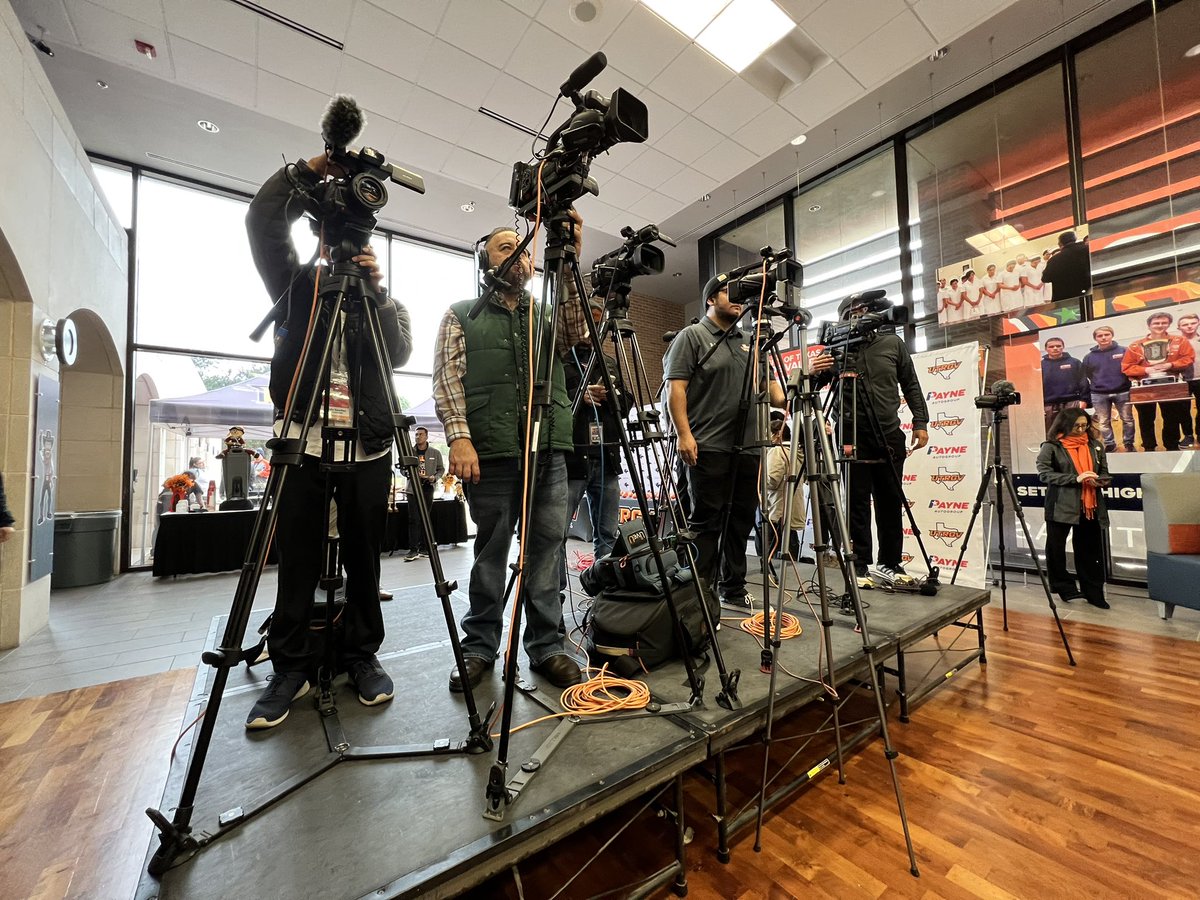 UTRGVFootball's tweet image. Is this thing on?

#RallyTheValley #UTRGV #WACfb