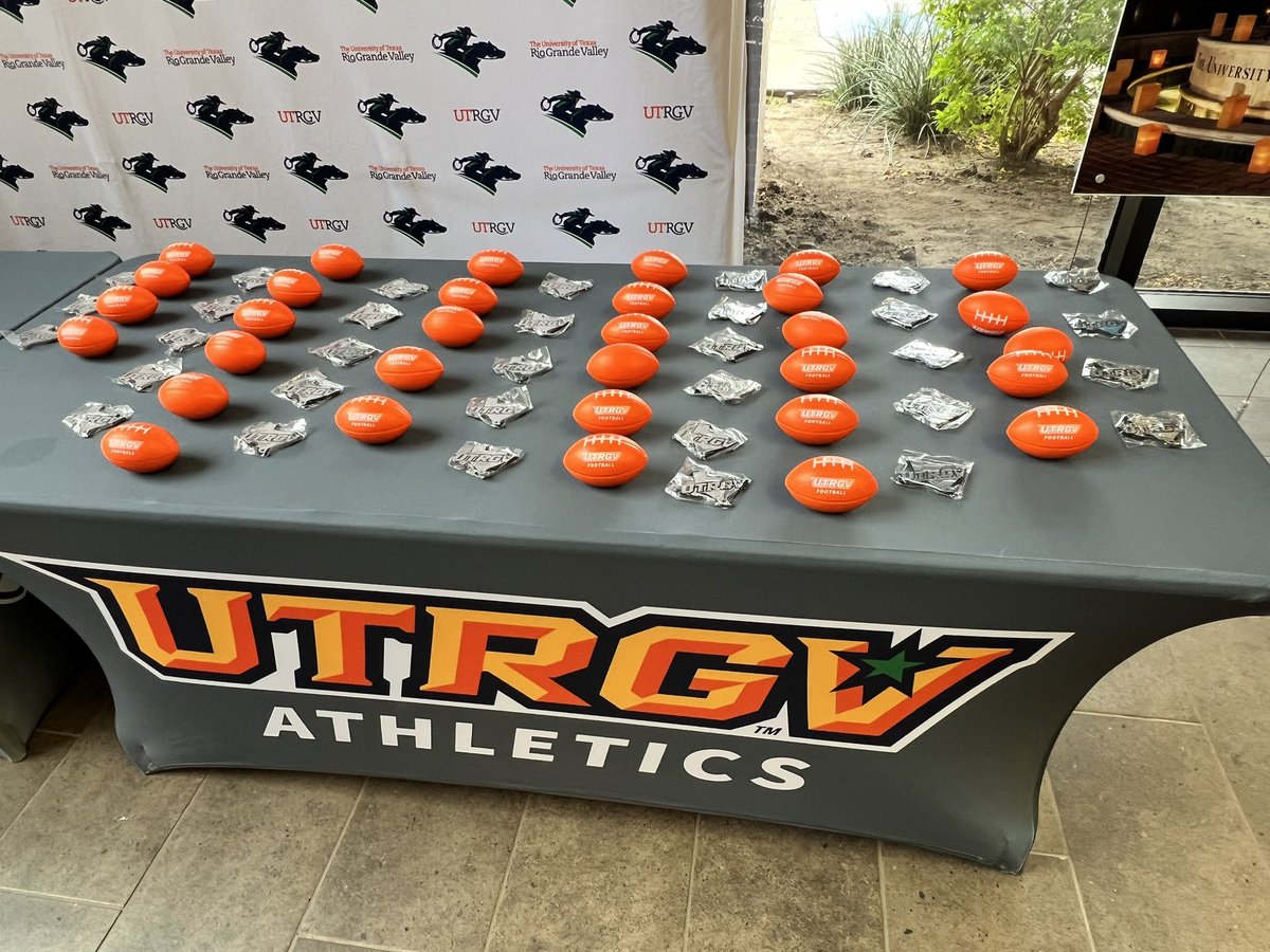 UTRGVFootball's tweet image. Is this thing on?

#RallyTheValley #UTRGV #WACfb