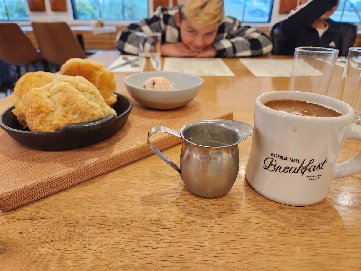 voluntaryasmine's tweet image. I&apos;m a tourist #MagnoliaTable #Waco