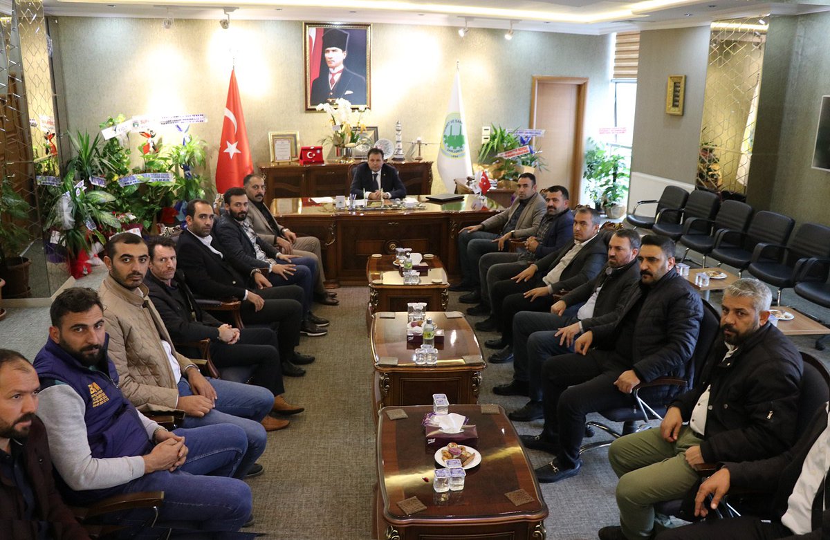 Yönetim kurulumuz ticaret ve Sanayi odası meclis başkanı seçilen serhat Karadağ ve Mehmet doğan yetim e hayırlı olsun ziyaretinde bulundu.