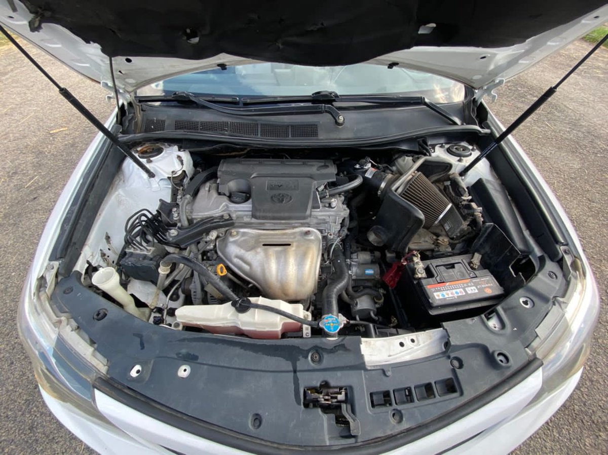 shefibra_s's tweet photo. 2012 Toyota Camry Sport available for distress sale. 

Foreign Used. 

Factory Equipped with

Turbo  airflow. (Gives the power bike sound when you accelerate. 

Super clean interior

Untampered Engine and Gear.

Extra cool AC system. 

Available for #5.1m naira. 

Not negotiable https://t.co/BgBZPTAYaN