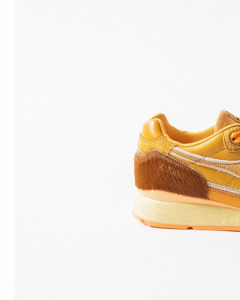 AFEWSTORE's tweet photo. SHOP LINK ➡️ https://t.co/C9YLRQr74c
Inspired by "Cobi", the Mascot of the 1992 Summer Olympics in Barcelona - The 24 Kilates x Diadora V.7000 "Amigos Para Siempre"drops at Midnight via Online Release
#24kilates #diadora #diadorav7000 #24kilatesxdiadora #afewstore https://t.co/0OACcuCcms