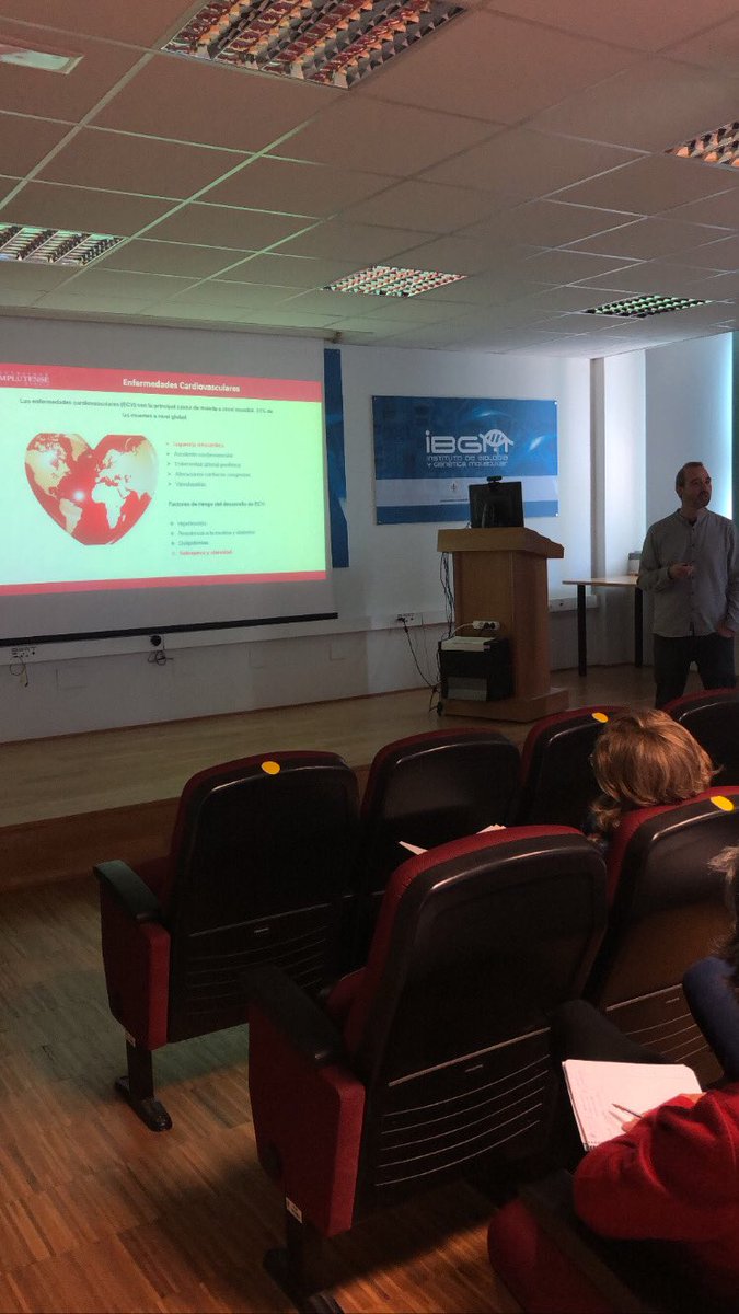 IBGM_es's tweet photo. Ya ha dado comienzo el seminario de investigación del Dr. Ernesto Martínez sobre mitocondrias y enfermedades cardiovasculares 👏. https://t.co/UyAoiS5fyw