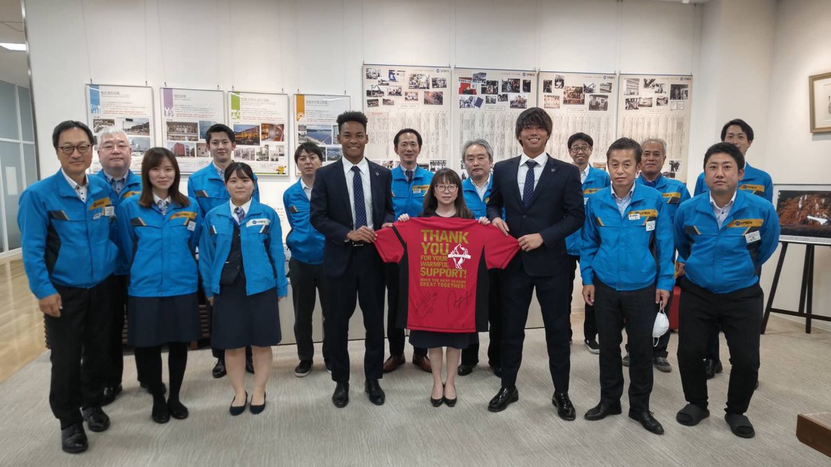 roassoofficial's tweet photo. ＼パートナー企業訪問🏢／
#SYSKEN 様へ
#田代琉我 選手、#イヨハ理ヘンリー 選手が、今シーズンのご報告とお礼で訪問させていただきました。
多くの社員様に温かくお出迎えいただきました！
SYSKEN様、ありがとうございました！
※撮影時のみマスクを外しています。 https://t.co/JG3P7MKQKK