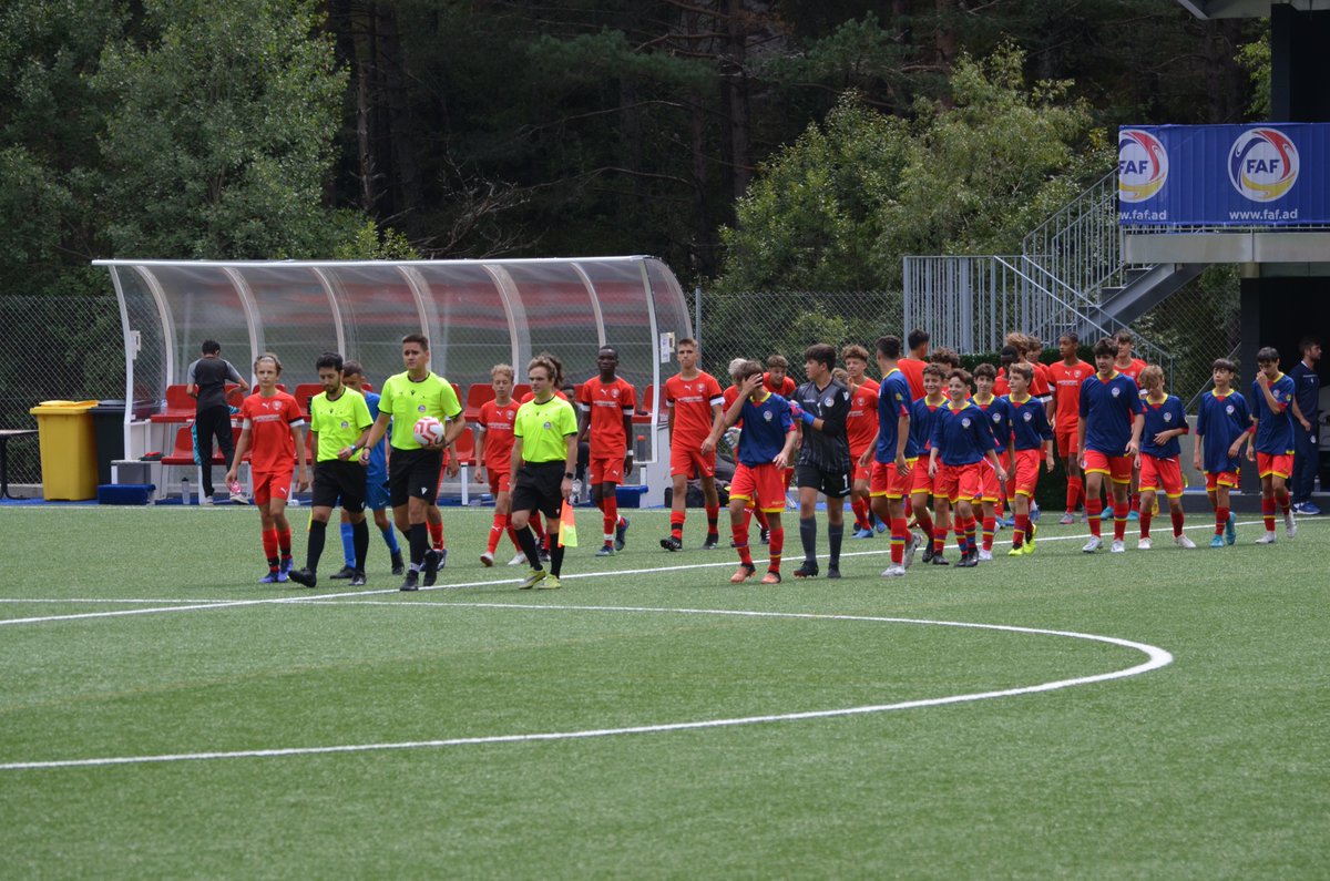 artnsport_off's tweet image. Du 18 novembre au 18 décembre, chaque jour je partagerai sous ce tweet du contenu de séance disponible sur internet. Séance pdf, contenu vidéo, séances spécifiques etc.
Je compte sur vous pour partager également du contenu, que ça puisse aider la communauté des éducateurs ! #RT