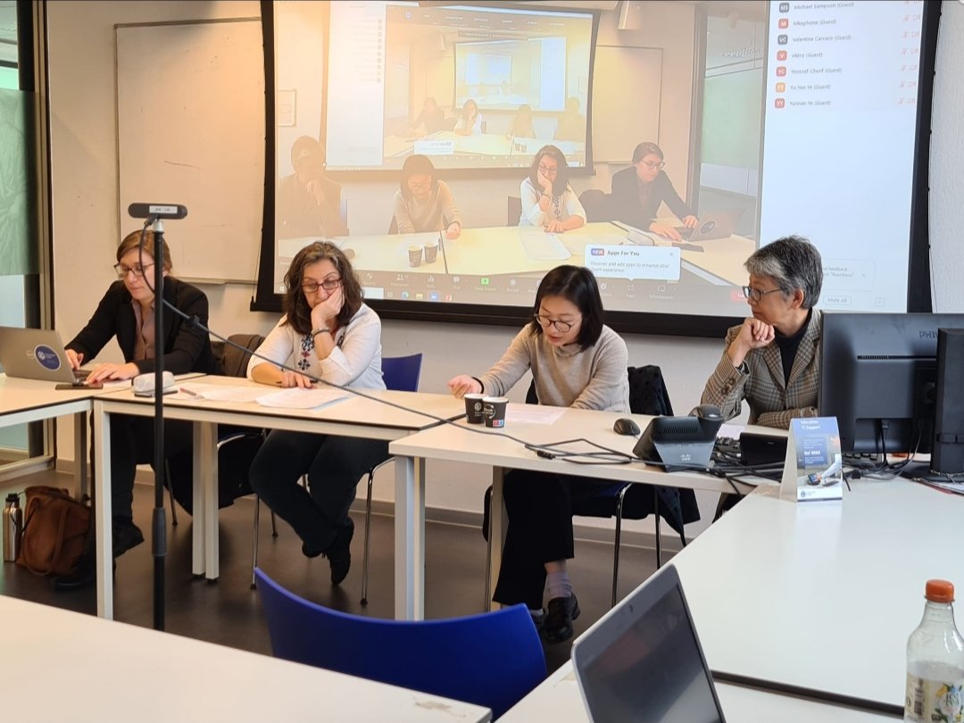 GtgcLeiden's tweet photo. A panel of international experts took part in the #GTGC, @LUCIRLeiden @L__PEG seminar, and contributed to the discussion on the role of emerging powers in the global #political_economy. https://t.co/VbKNuGAbAj