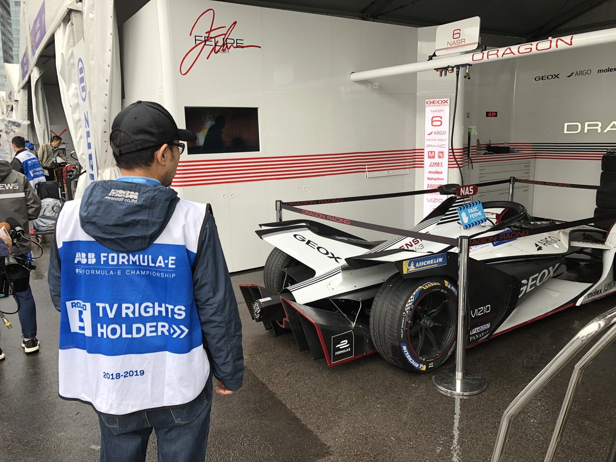 今週末開催の #JAF #モータースポーツジャパン 2022
20日㈰には、由良が「 #フォーミュラE スペシャルトークショー」に出演します。
→mooncraft.jp/blogstaff/even…

是非お越しください。

#由良拓也 #MSJ2022 #電気自動車 #世界選手権 #FEjp #jspoms