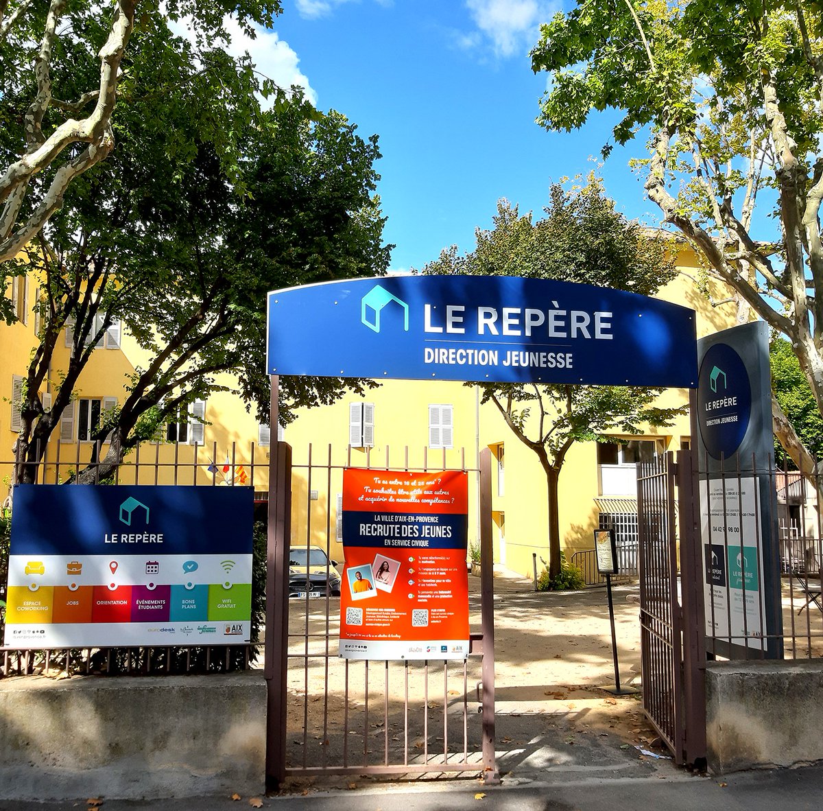 frenchgeekmvt's tweet photo. Ce soir, on vous propose un "Before Geek" de 18h à 21h30 au Repère, 37 bis Boulevard Aristide Briand à Aix-en-Provence. Des quiz et jeux de société  ! 🤩 Gratuit et ouvert à tous ! 
#frenchgeekmovement #beforegeek @aixmaville  #aixenprovence https://t.co/FCYPSUYsDn
