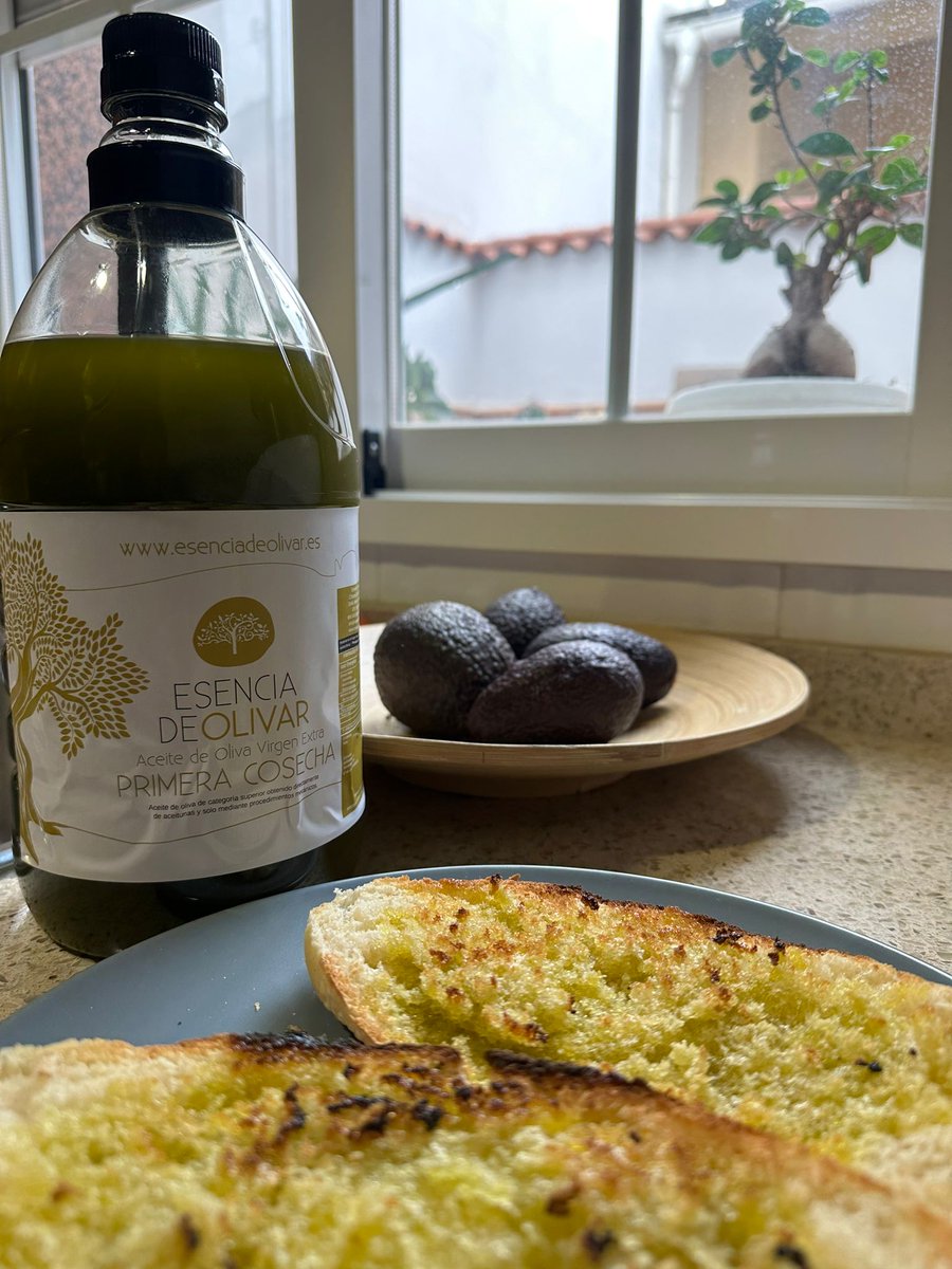 ✔️ ¡UNIDADES LIMITADAS!

🫒Aceite de Oliva Virgen extra de la PRIMERA COSECHA DE LA CAMPAÑA. El auténtico aceite verde sin filtrar con el sello de calidad de Esencia de Olivar . 

📲 669 54 58 95 

👉 Atendemos pedidos las 24h por teléfono y whatsapp.