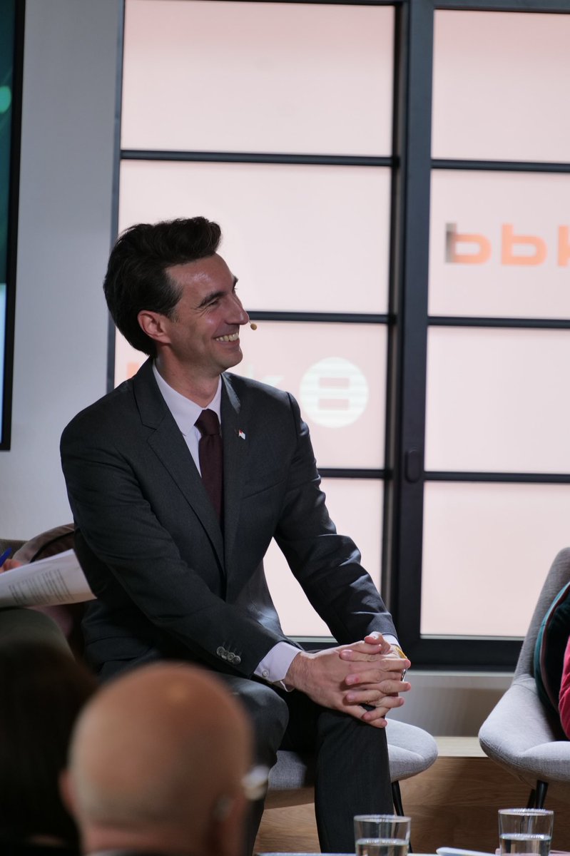 🎙 <a href="/xochandiano/">Xabier Ochandiano</a> “nosotros estamos desarrollando un proyecto de inteligencia artificial enfocada en el turismo que pueda ayudar a que tu visita a Bilbao sea mejor”.

<a href="/bilbao_udala/">Bilbao [Udala - Ayuntamiento]</a> <a href="/BBK_Kuna/">BBK Kuna</a> 

#greendigitalconference #bilbao