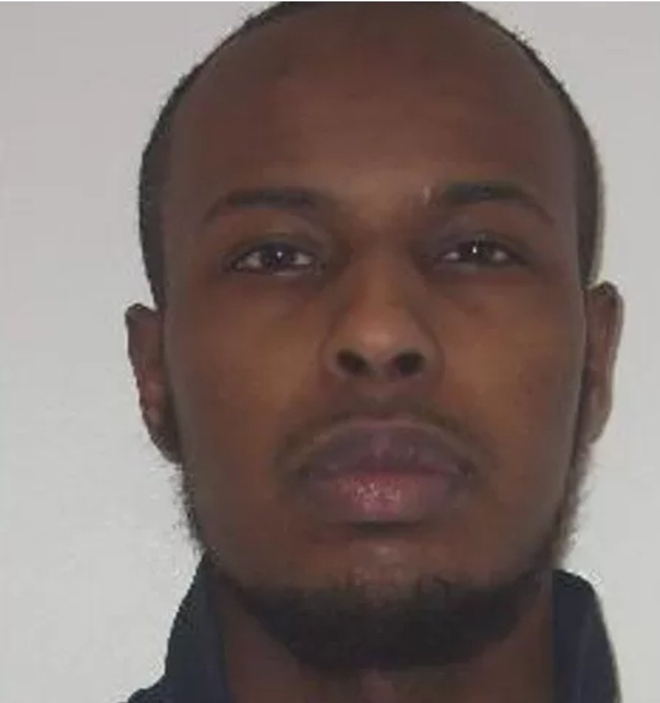 ActivePatriotUK's tweet photo. A county lines drug dealer who became the first to be convicted of TRAFFICKING CHILDREN under new modern slavery laws has absconded from an OPEN PRISON

Derbyshire Police said ZAKARIA MOHAMMED was found to be missing from HMP SUDBURY on 11 November

https://t.co/o4HEqZn7vf https://t.co/my9WgfONeg