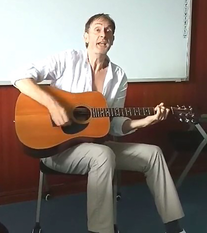 BeehiveChina's tweet photo. @LorenaDyson do I play... 😂 ..yeah #BarrieV #Music #Songs #Songwriter #Composer #Genius https://t.co/Tjkml3X2MO https://t.co/tE6avM5FPk