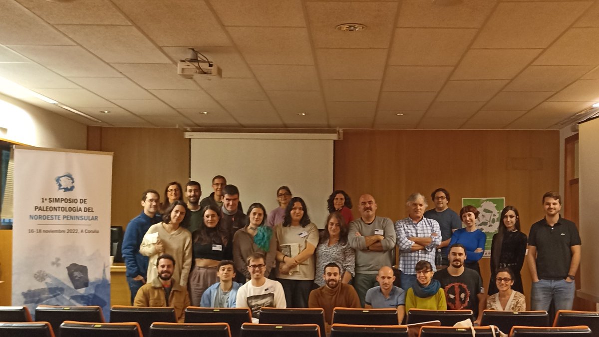 GRICA_UDC's tweet photo. Photo finish! Gracias a todos y todas por participar en esta aventura. Todas las charlas y pósteres han sido muy interesantes y hemos aprendido de todos vosotros muchísimo! Mil gracias #PaleoGalicia #CienciaGalicia [7/n] https://t.co/JRjk9ElMLA