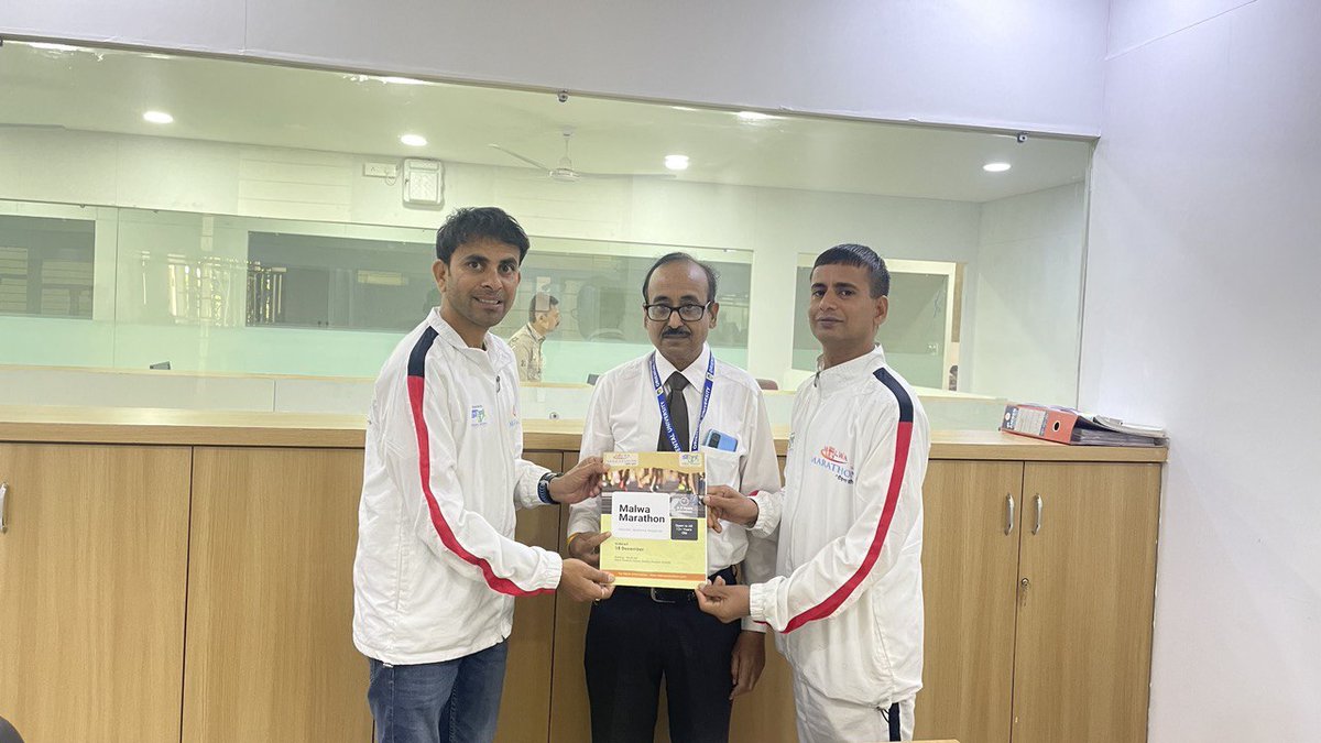 MalwaMarathon's tweet photo. Malwa Marathon #दौड़ेगाइंदौर
Registration open now👇🏻
https://t.co/3PK5Yrm6k6
#malwamarathon #daudegaindore #wecreaterunners #runningIsVictory #jasminesdietandwellness #healthyisthenewhappy #indore
#runningfit
#IfIcanyoutoocan
#bharatrunners
#Indianrunners
#lifeisbeautiful https://t.co/gb4YthUiPe