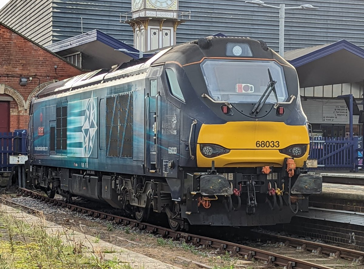 DownOnTheStour's tweet photo. Nottingham to Cleethorpes via Lincoln &amp; Grimsby ✅

After a long Journey I've hit the finally hit the east coast and the North Sea 🌊

Time to explore for an hour before I grab my next train ✌️

#DispatchersOfTwitter #Railwayphotography #trainphotography #railtwitter #Cleethorpes https://t.co/lLMjTknTPN
