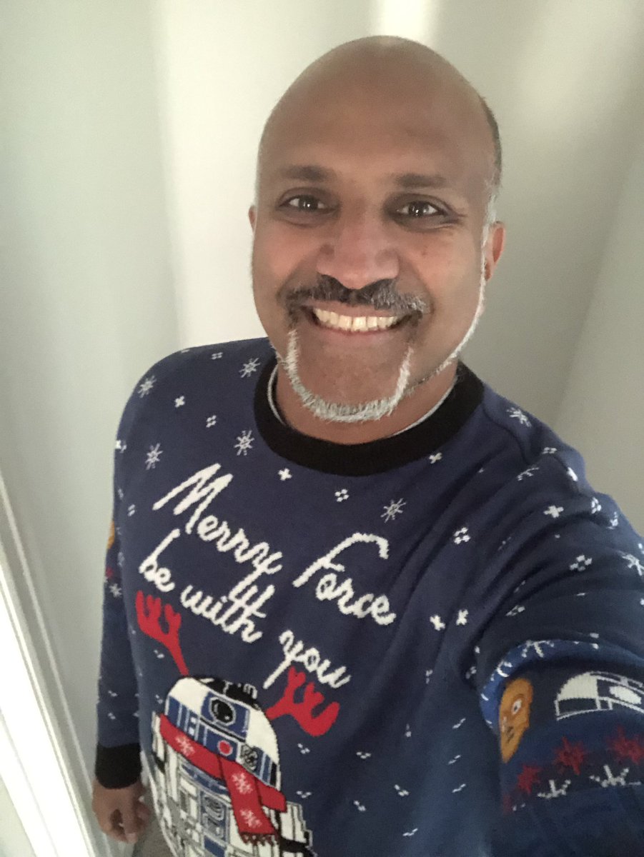 It’s Friday. It’s November. But I do not care! The first Xmas jumper outing this year!! Happy Friday everyone!