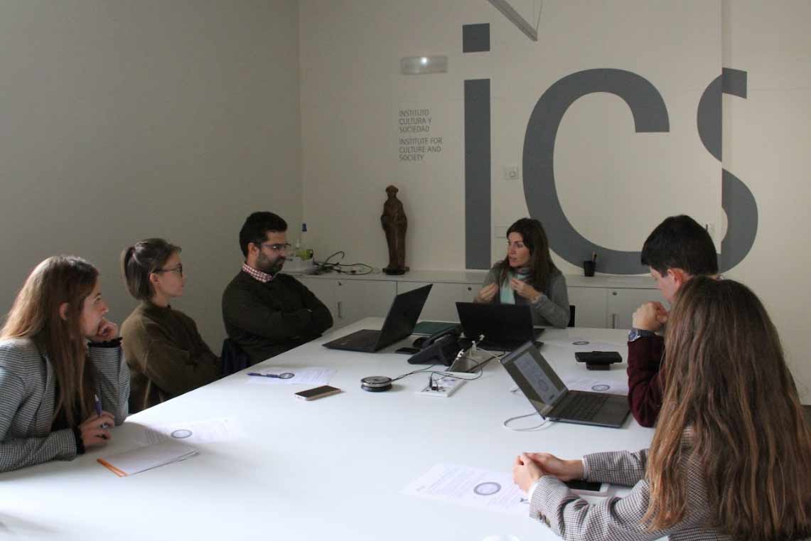ICS_unav's tweet photo. ➡️Más de 60 investigadores y colaboradores se han dado cita en el XII Encuentro para trabajar en el próximo Reto ICS 24-25. "El objetivo es que encuentren un reclamo interesante para fortalecer sus propias investigaciones", dice @pperezlopez.
Propuestas 👇
https://t.co/kILhoP9T0l https://t.co/flpdZ1hUtr