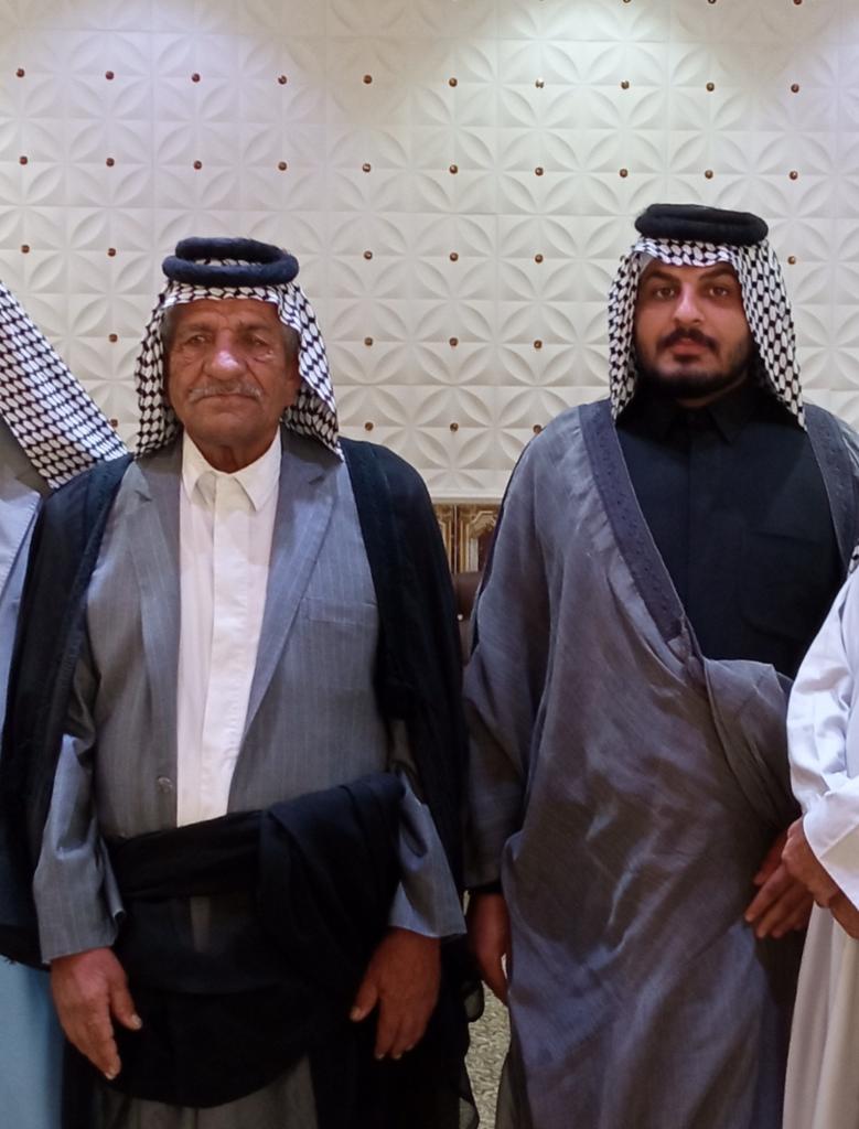 مع الوالد الشيخ قحطان آل سماوي شيخ قبيلة خفاجة