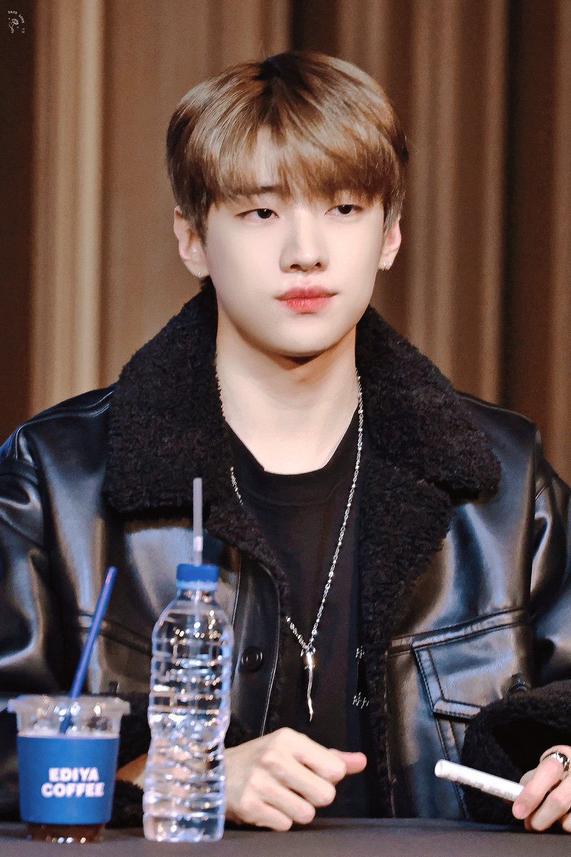 221118

😎😎

#재찬 #JAECHAN #DKZ