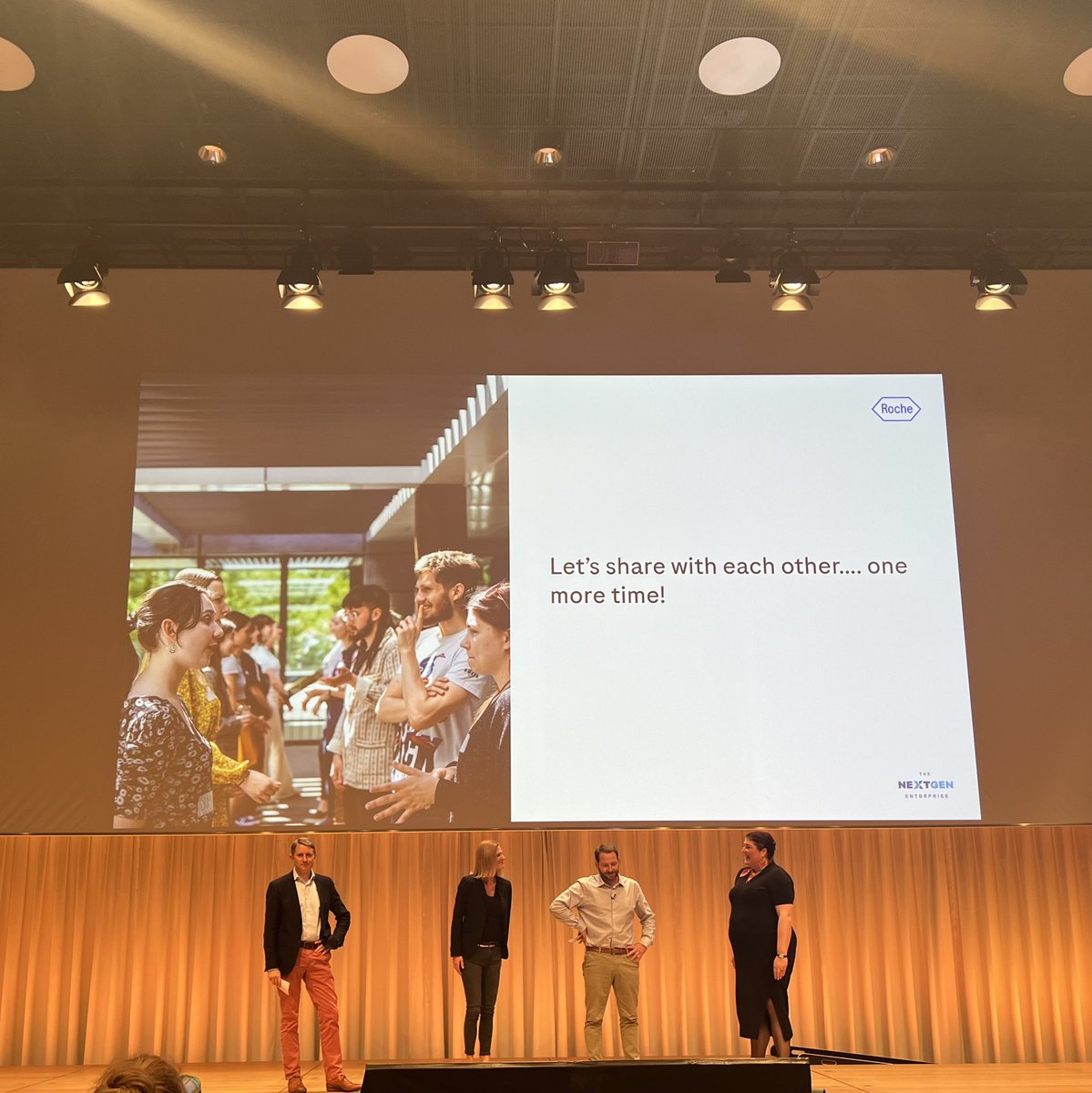 TheNextGenEnte2's tweet photo. It’s closing time for #SLIA22 hosted by @roche_schweiz supported by #NextGen with @tschanzn, Jan Leibundgut, @Aebischer_FR and @bretones #Leadership #Management #FutureOfWork #SLIA #SharedGovernance #Leaders #SharedLeadership #Governance #Transformation #Purpose https://t.co/jbZbzPsh3T