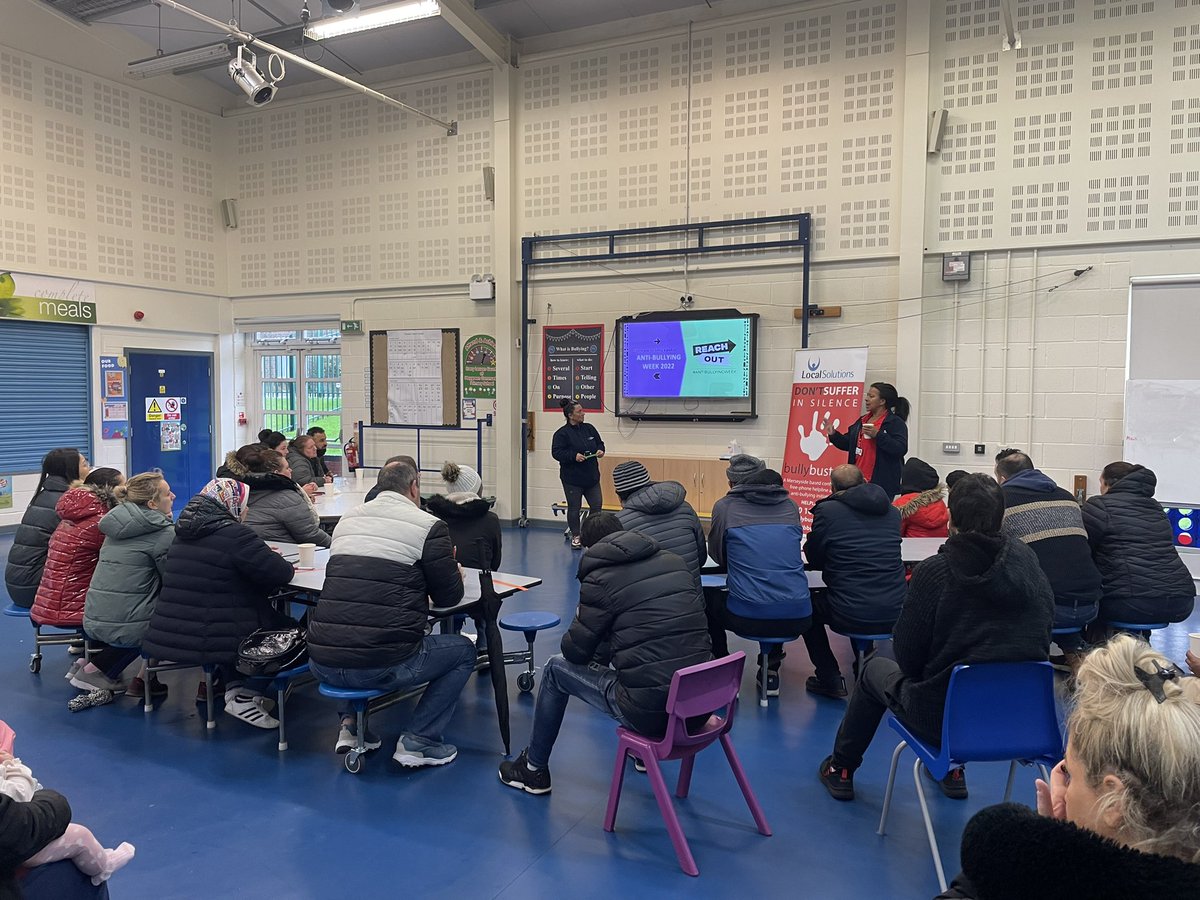 ReceptionHG's tweet photo. A wonderful turn out at our #bullybusters Parent Workshop this morning. What a great way to finish #AntiBullyingWeek @BBusters @hgprimary @RainbowEduMAT https://t.co/WzVoRbnZvQ